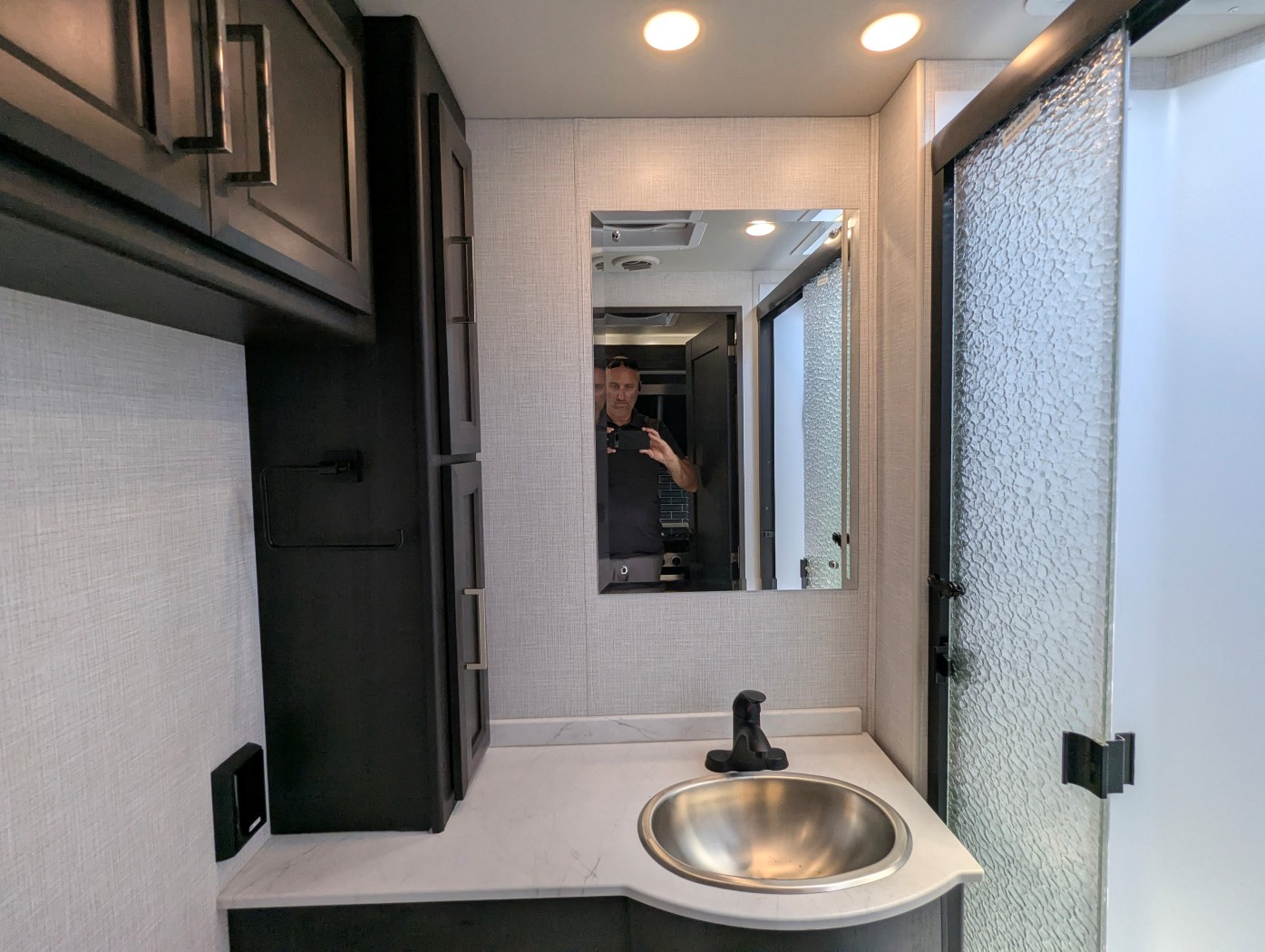 2026 Holiday Rambler Invicta 36Y - Image 25