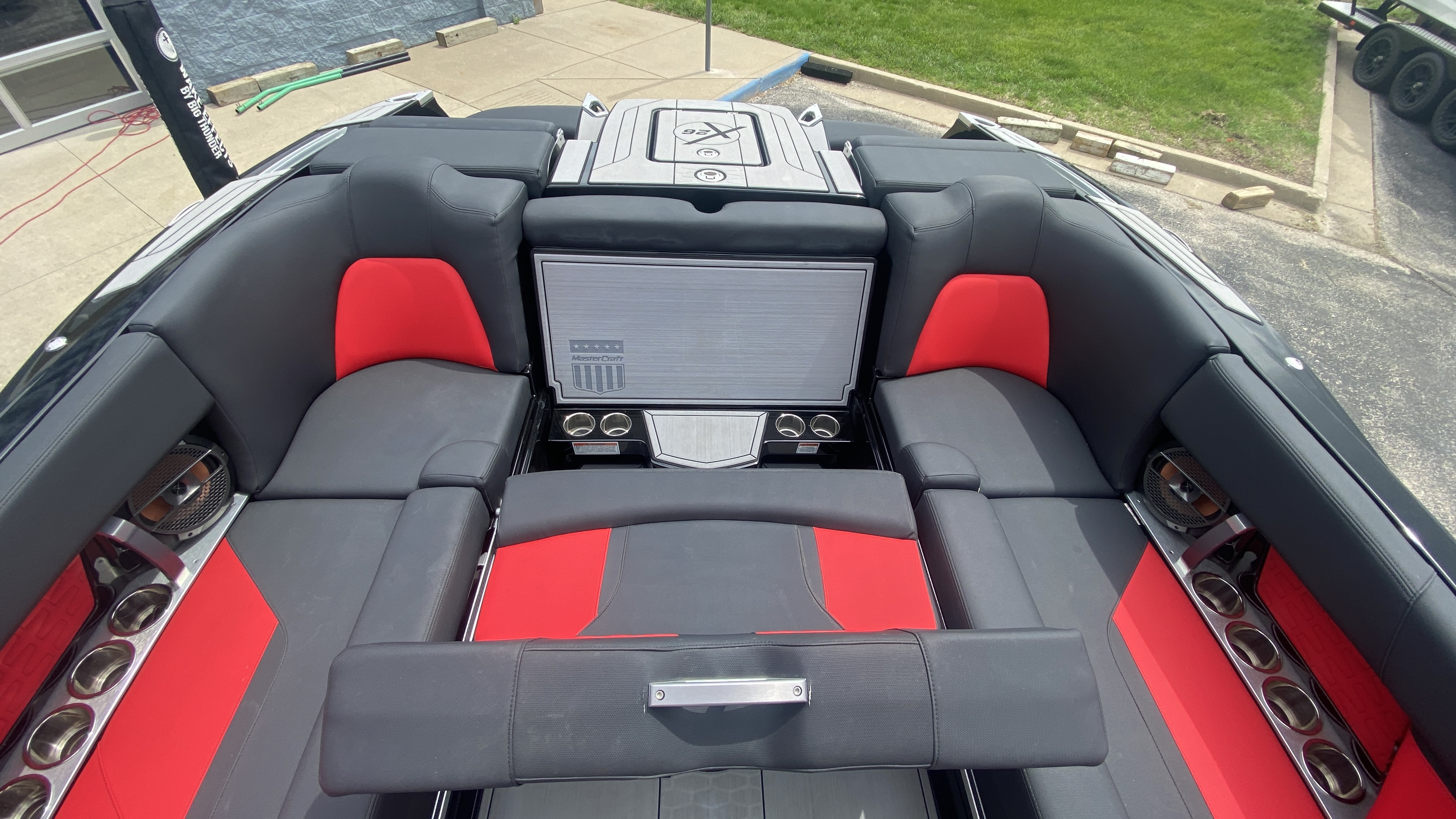 2021 MasterCraft X26 - Image 16