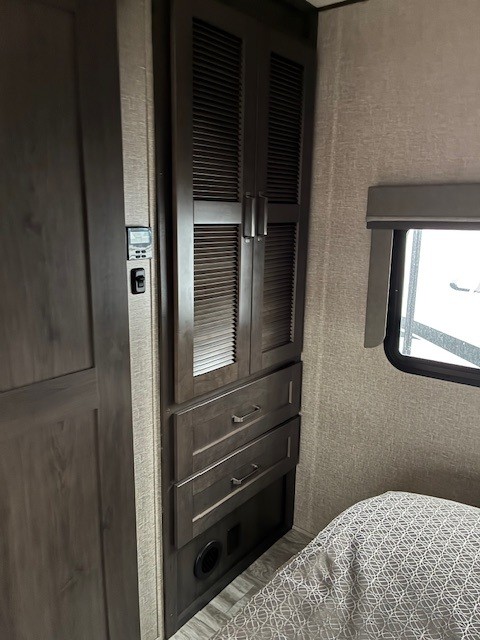 2022 GRAND DESIGN 312BHTS - Image 11
