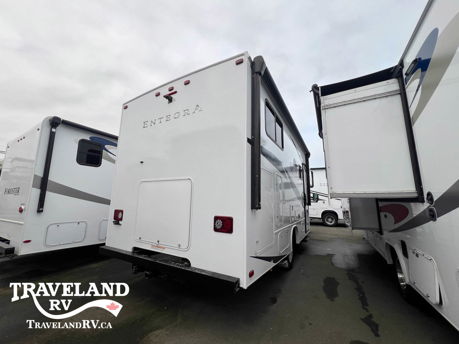 2025 Entegra Coach Odyssey SE 22T - Image 24