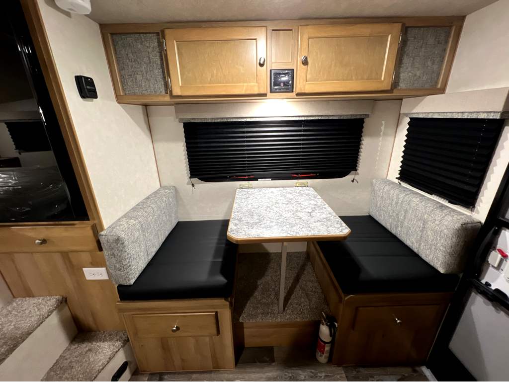 2027 Westland RV Travelaire 80WS - Image 13