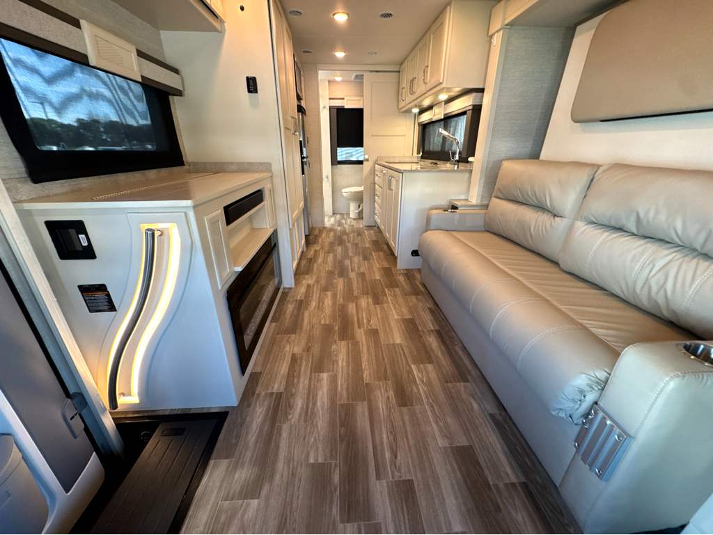 2024 TIFFIN WAYFARER 25JW - Image 26