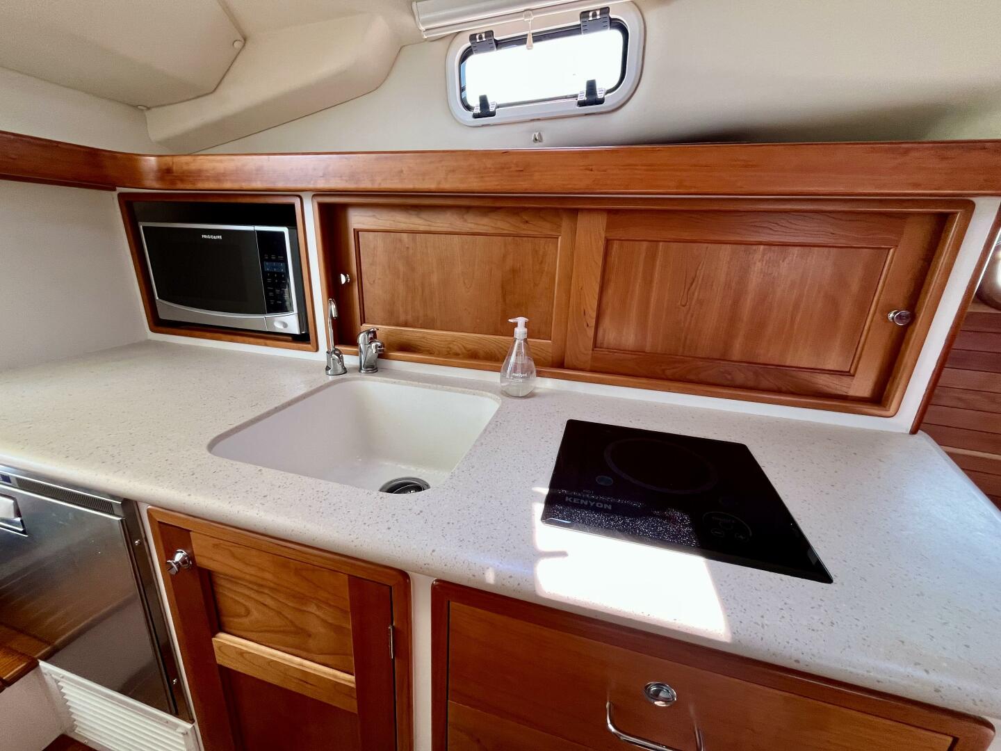 2019 MJM 35z - Image 61