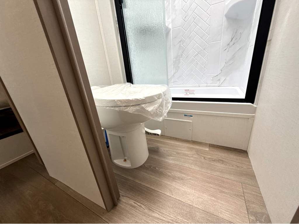 2027 ENTEGRA COACH ODYSSEY 30Z - Image 25