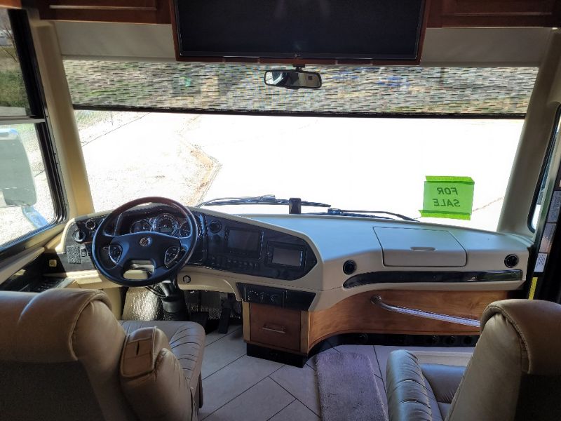 2016 Tiffin Allegro Bus 45 OP - Image 7