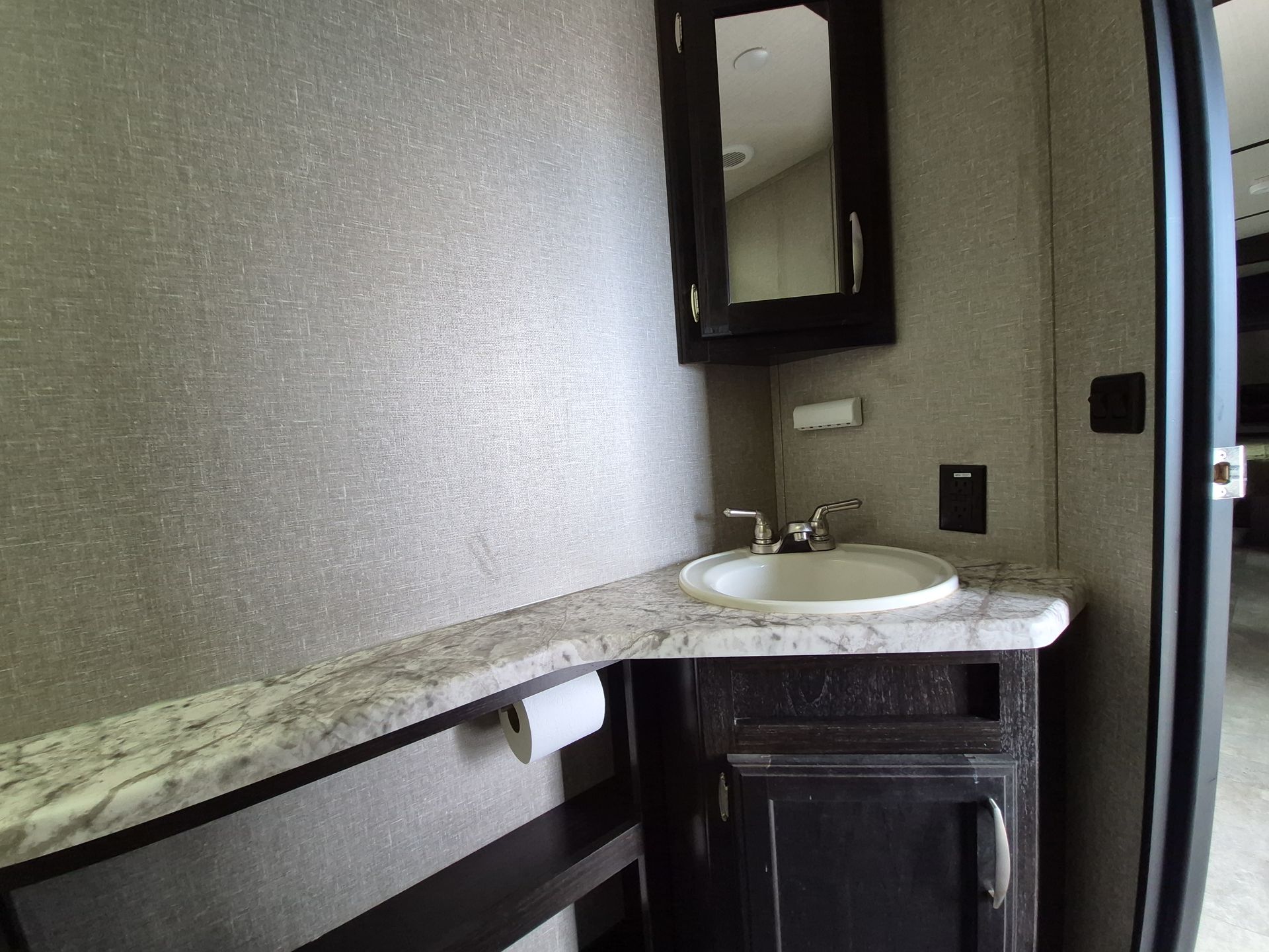 2019 Grand Design Imagine 2800BH - Image 23