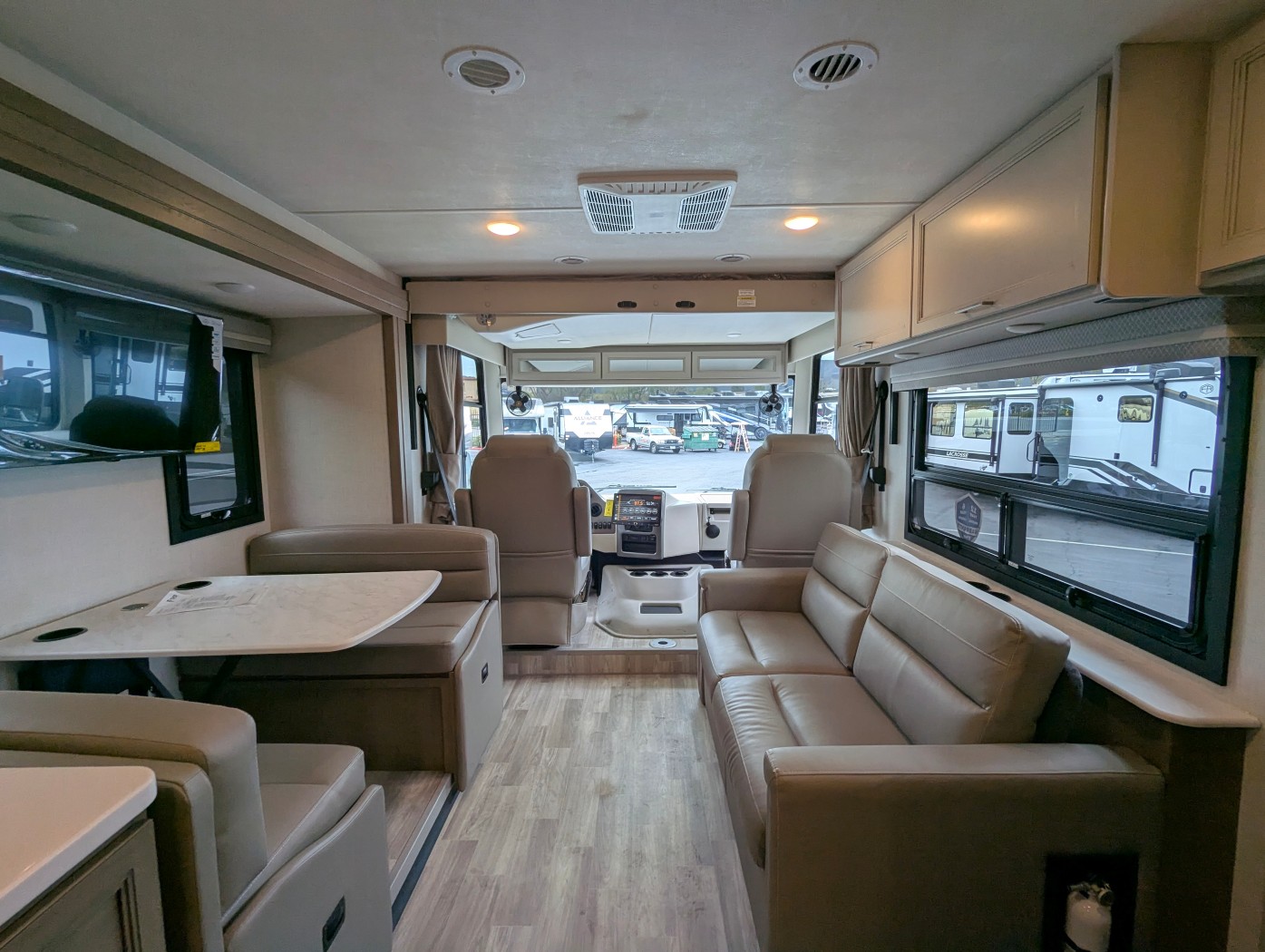2026 Thor Motor Coach Windsport 35J - Image 30