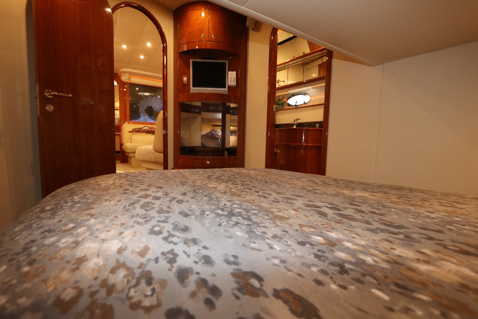 2005 Neptunus 56 Express - Image 36