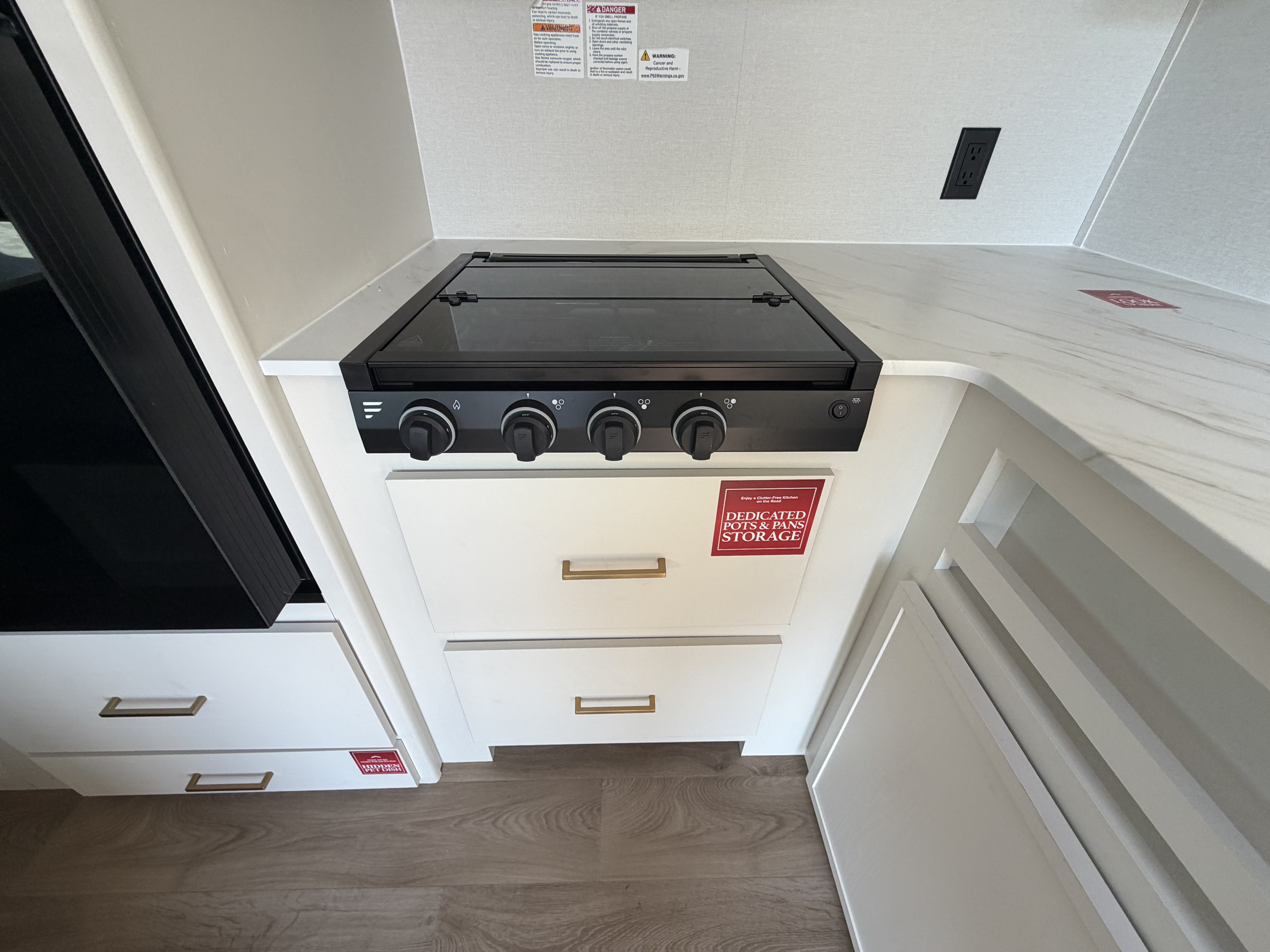 2027 GRAND DESIGN TRANSCEND 24BHX - Image 18
