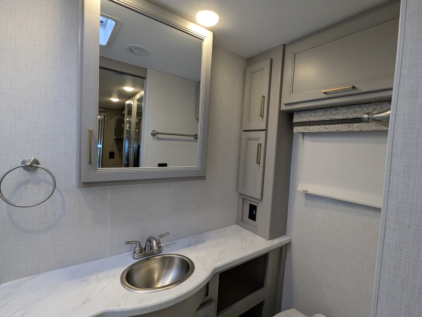 2026 Thor Motor Coach Windsport 35G - Image 26