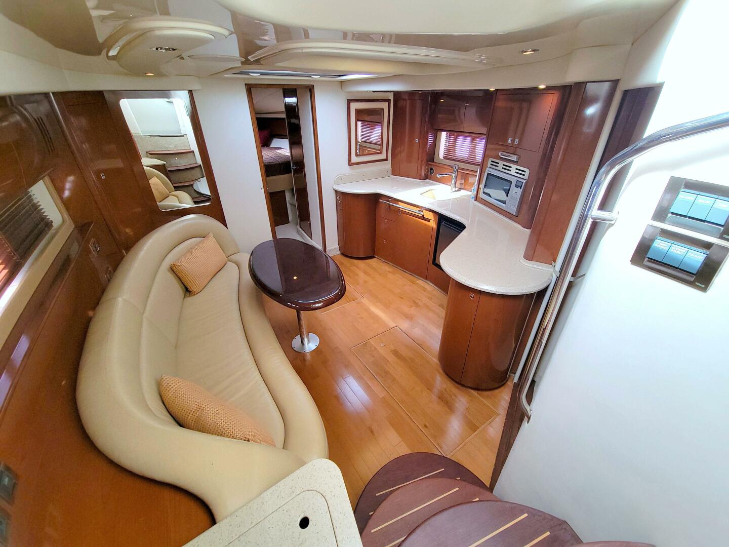 2009 Sea Ray 44 Sundancer - Image 33