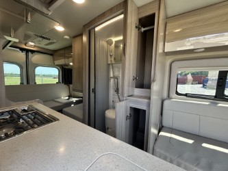 2023 THOR MOTOR COACH SEQUENCE 20J - Image 28