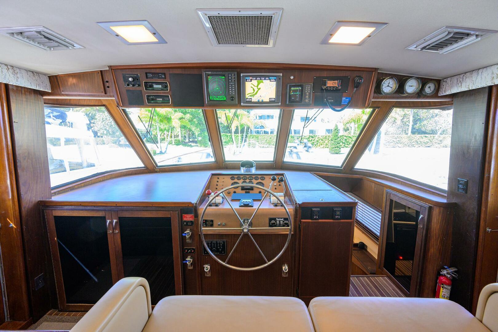 2003 Jupiter 31 Cuddy - Image 53