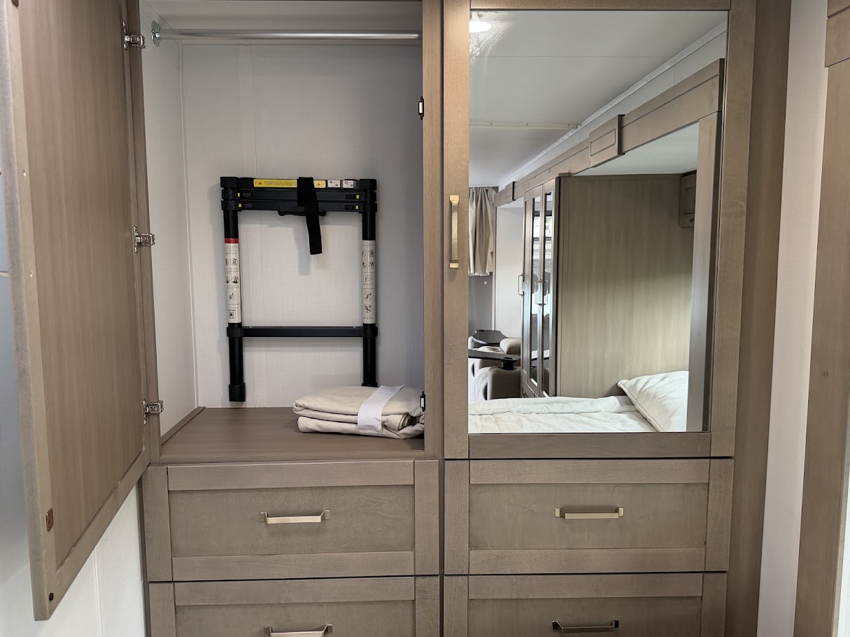 2027 JAYCO REDHAWK 24B - Image 43