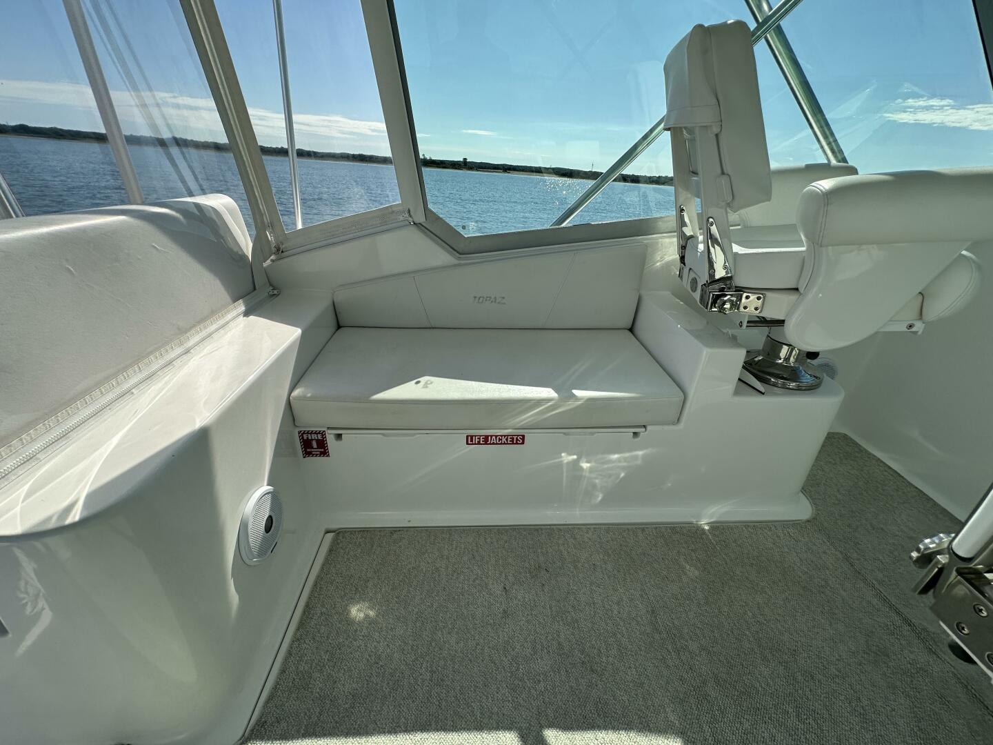 2007 Topaz 40 Express - Image 28
