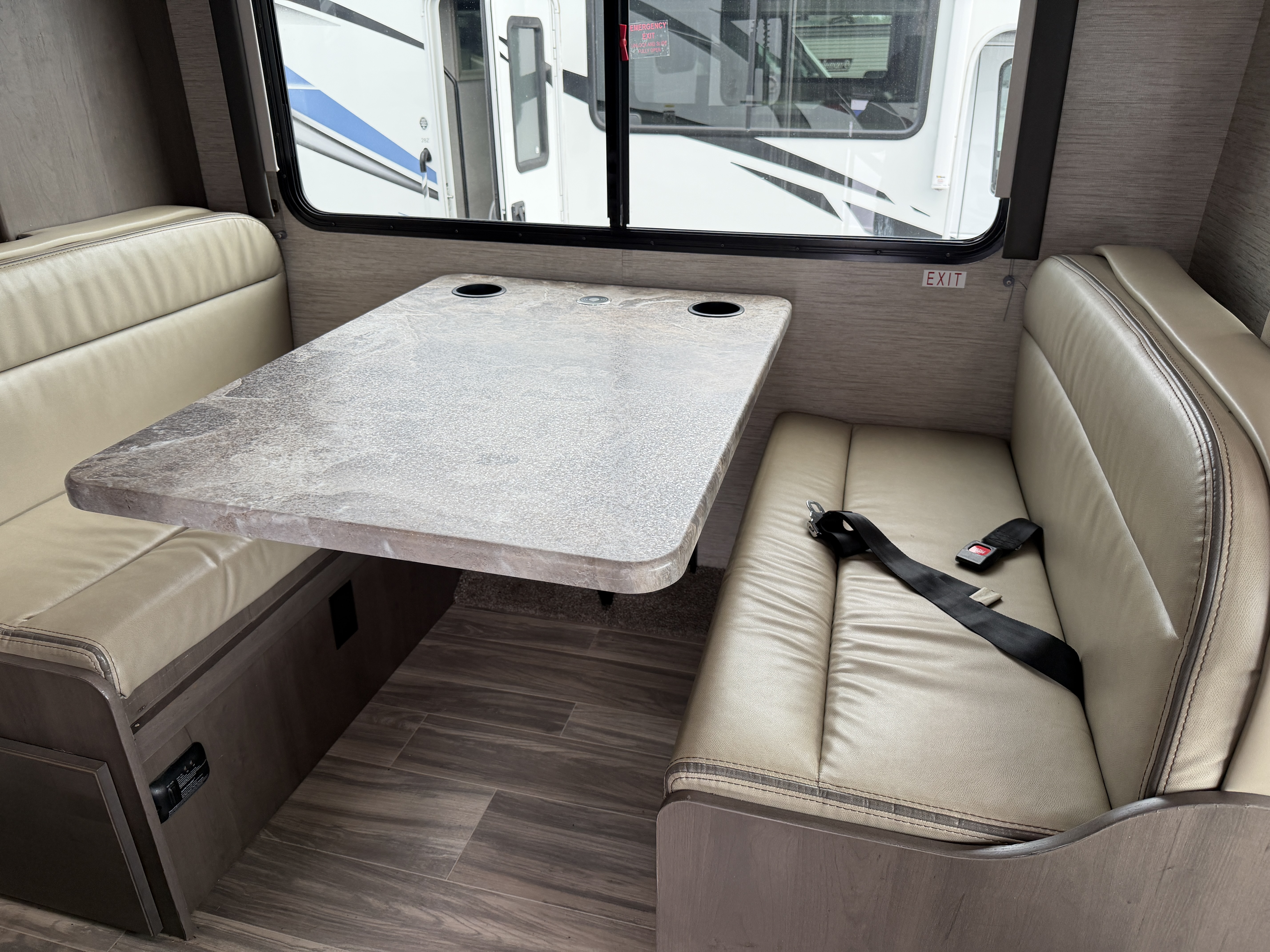 2024 Thor Motor Coach Four Winds 22E - Image 5