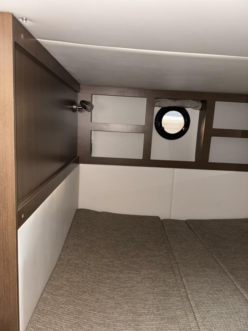 2016 Sea Ray Sundancer 350 - Image 128