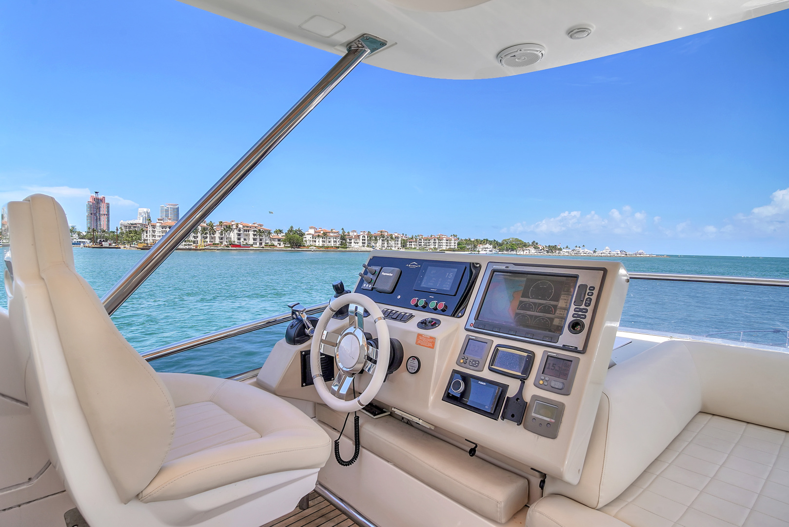 2012 Azimut 64 FLY - Image 42