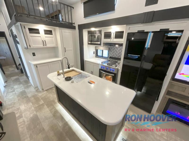 2026 PALOMINO 402LFT - Image 12
