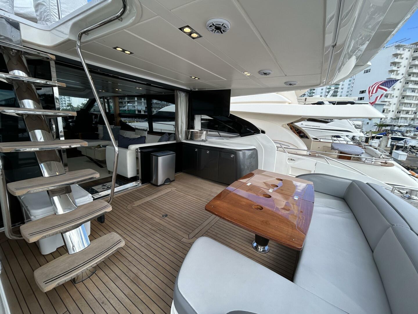 2014 Princess S72 - Image 7