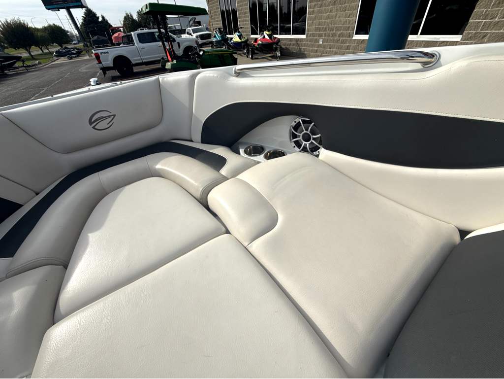 2015 Crownline 235SS - Image 23