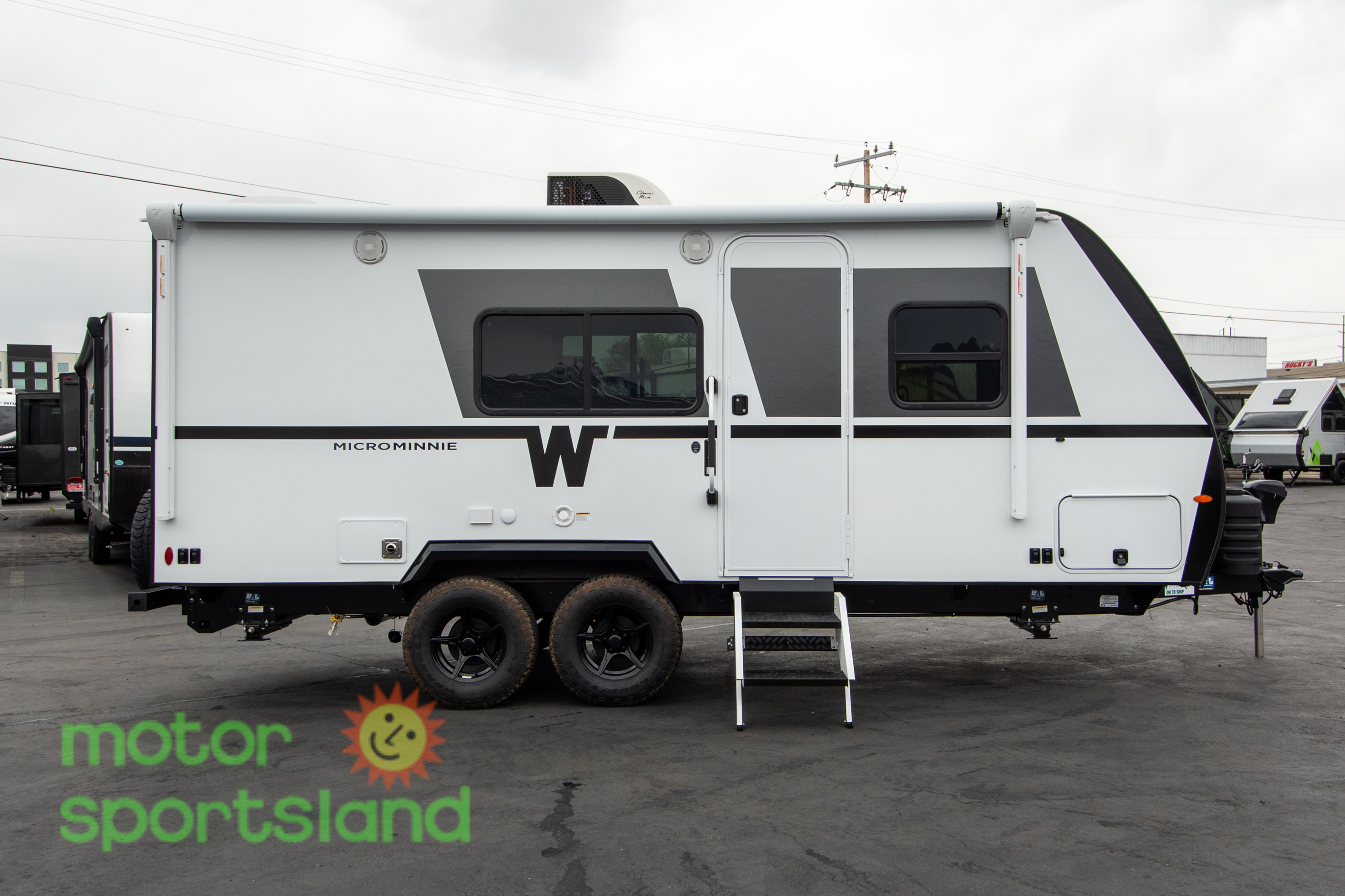 2026 Winnebago Micro Minnie 2108TB - Image 3