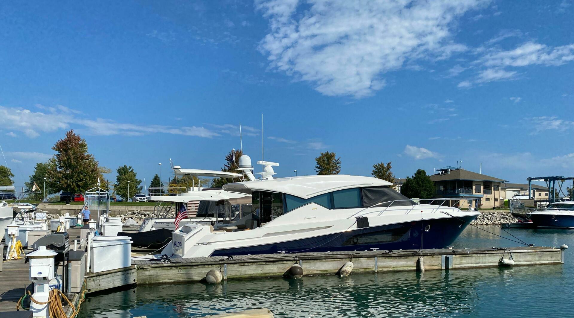 2014 Tiara Yachts 50 Coupe - Image 4