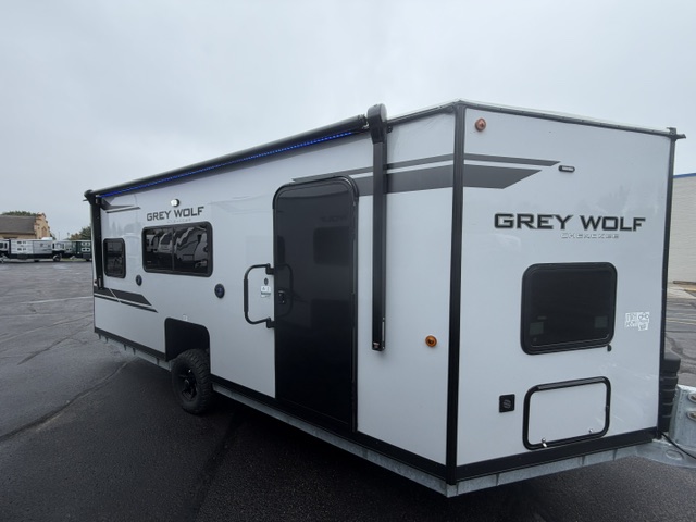 2027 CHEROKEE GREY WOLF 17TRH - Image 1