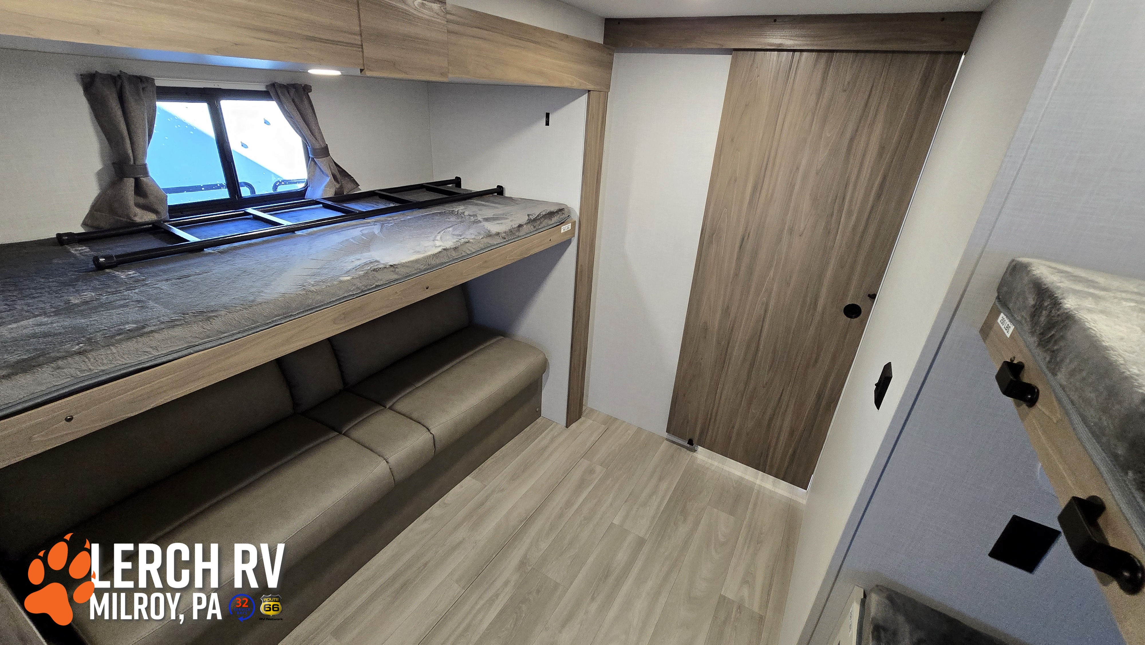 2027 KZ RV Sportsmen SE 332BHKSE - Image 38
