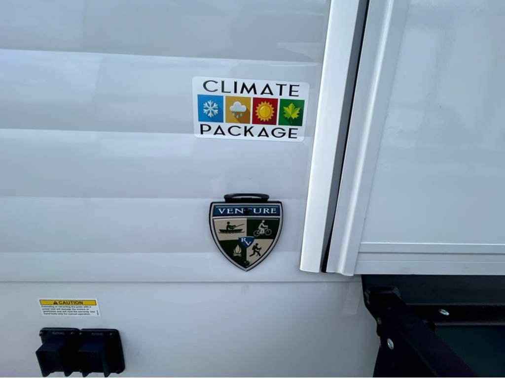 2026 VENTURE RV SIENNA 231VRK - Image 34