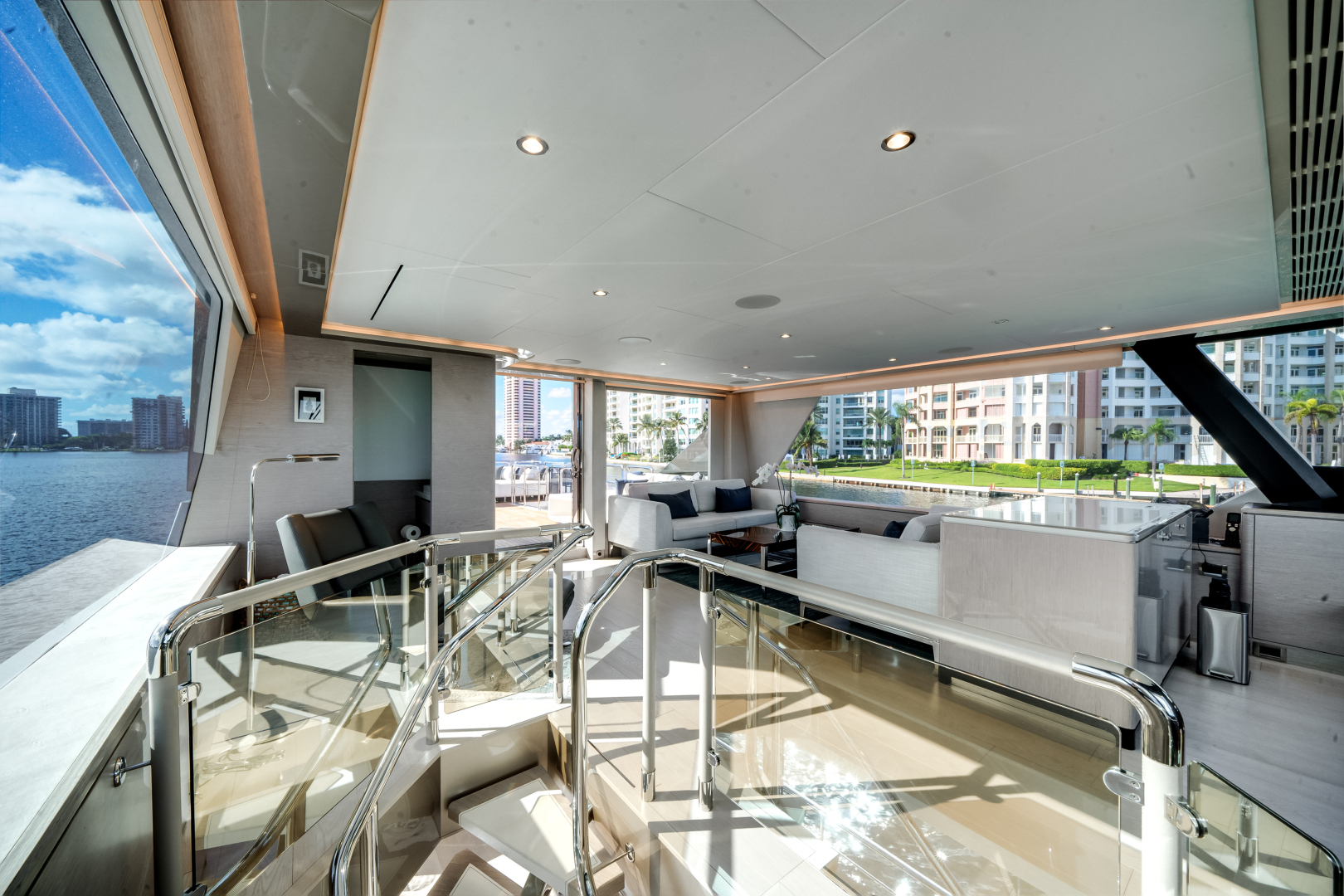 2022 Ocean Alexander 32L - Image 61