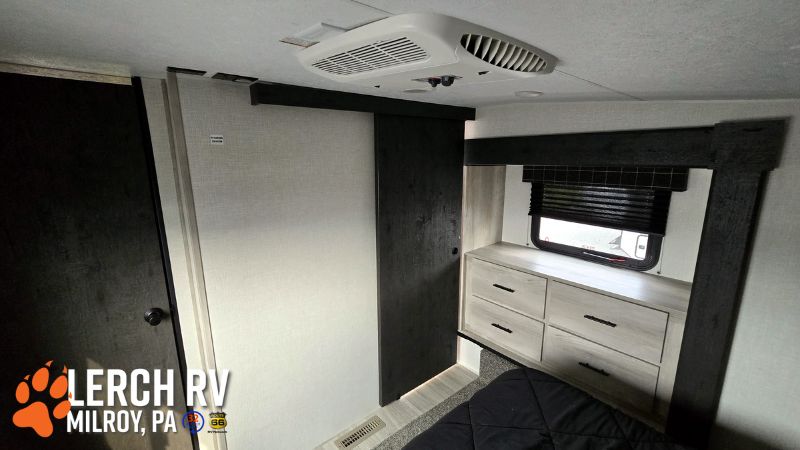 2024 KZ RV Sportsmen 303RL - Image 28