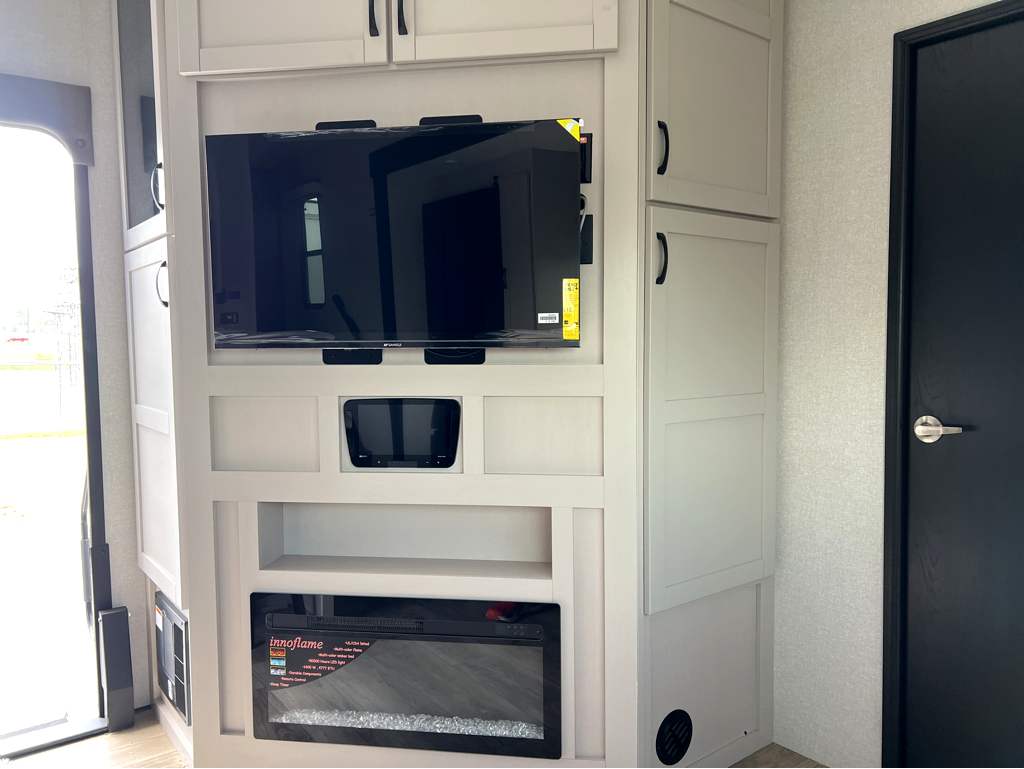 2026 JAYCO SEISMIC 359 - Image 12