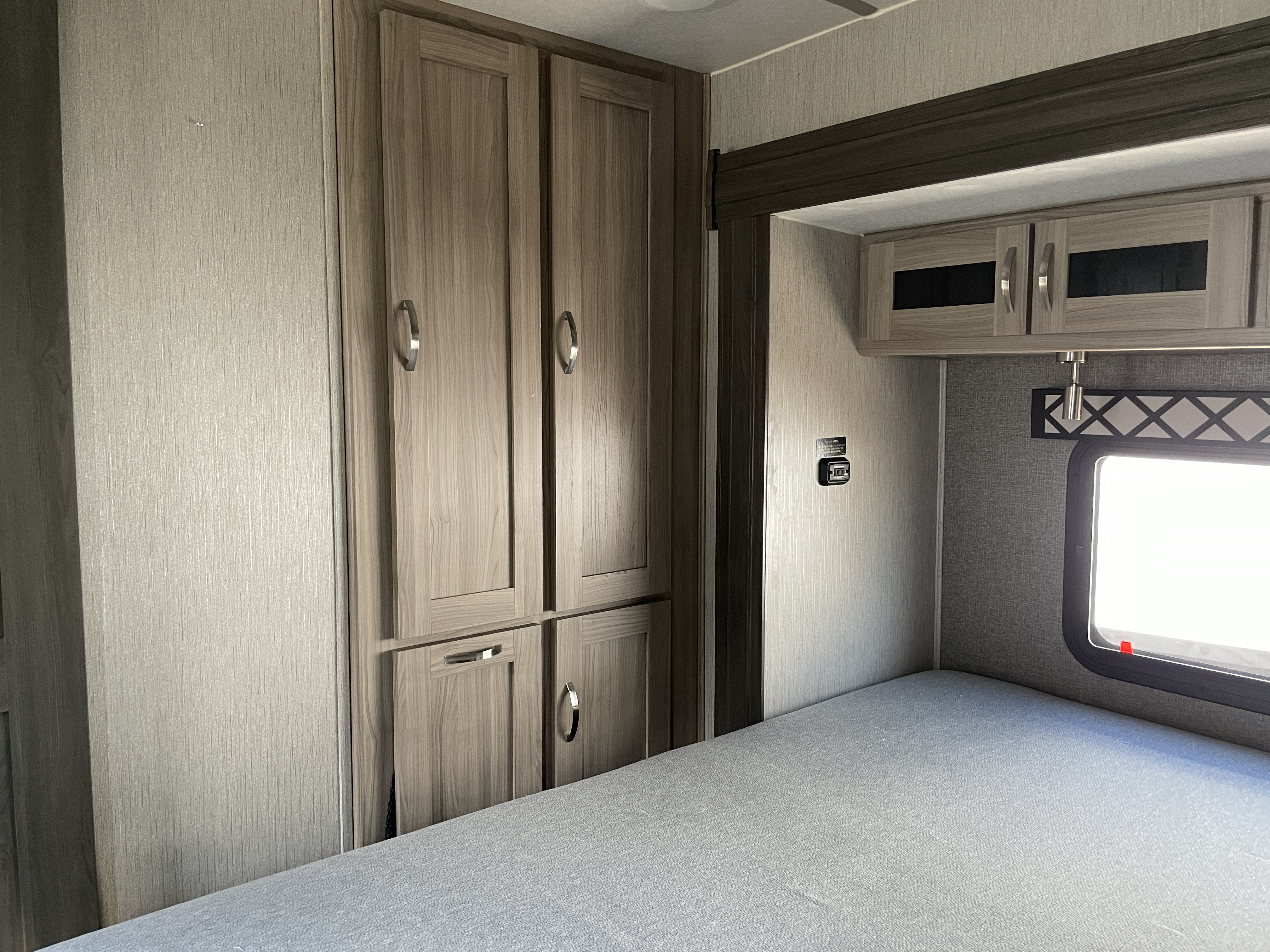 2021 Coachmen Freedom Express Liberty Edition 324RLDSLE - Image 21