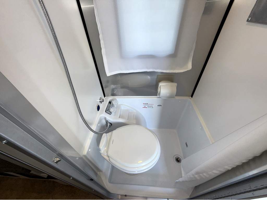 2026 AIRSTREAM Basecamp 20XE - Image 27
