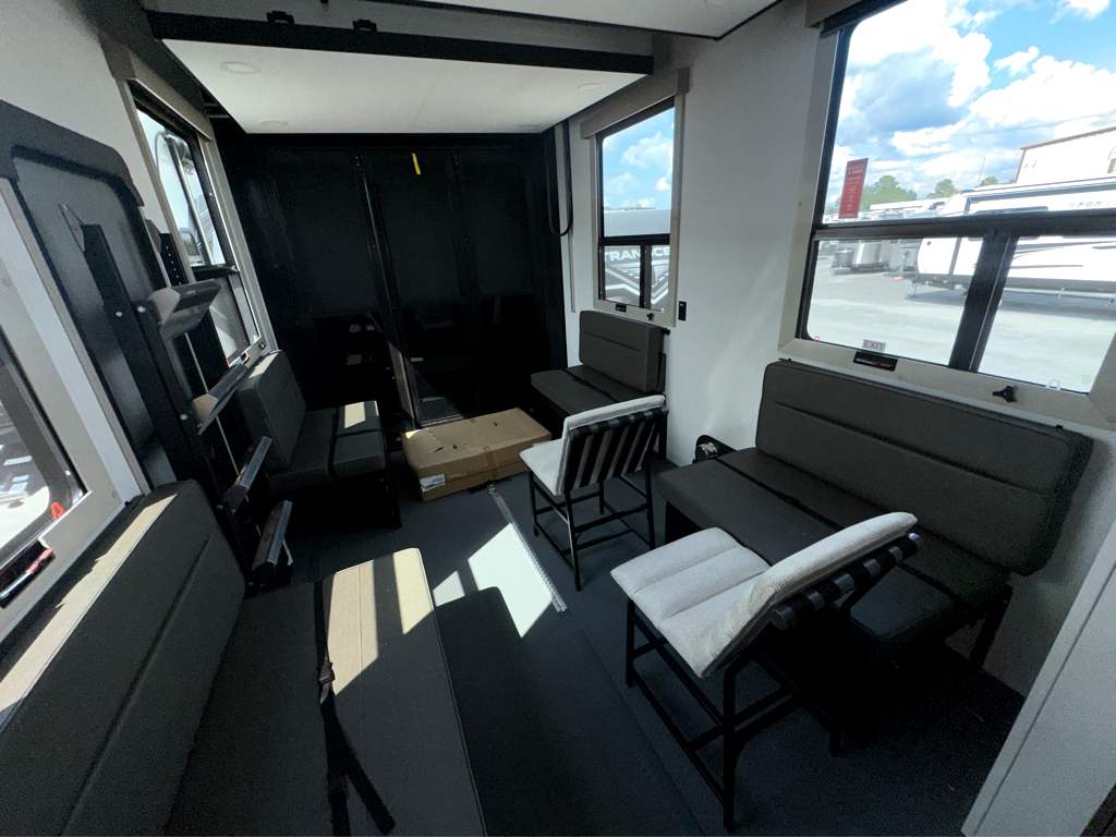 2026 GRAND DESIGN MOMENTUM 392M - Image 22