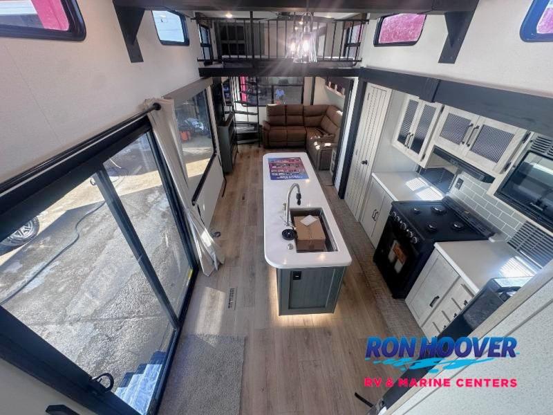 2026 PALOMINO PUMA 423LFT - Image 2