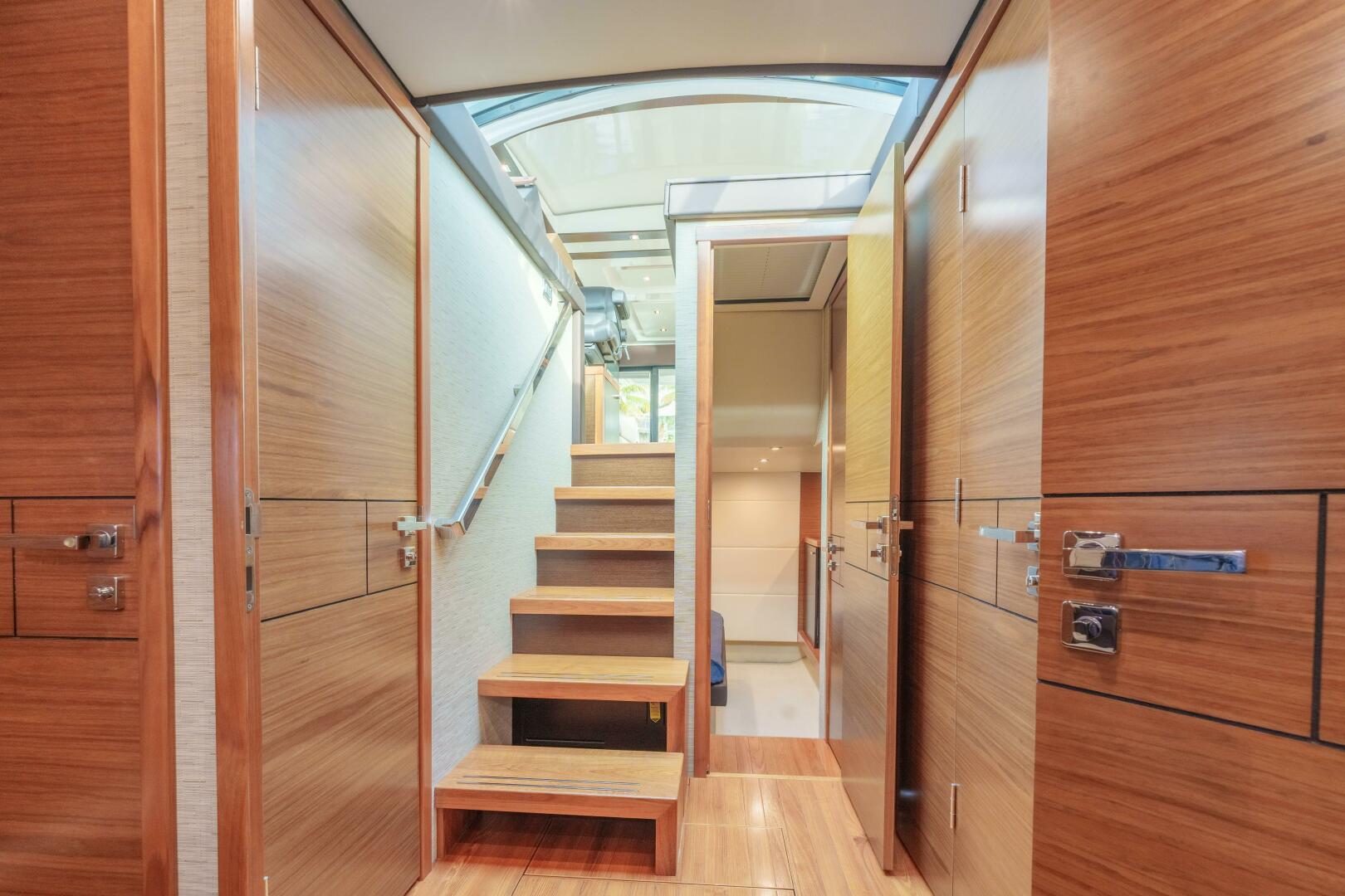 2017 Tiara Yachts C53 Coupe - Image 23