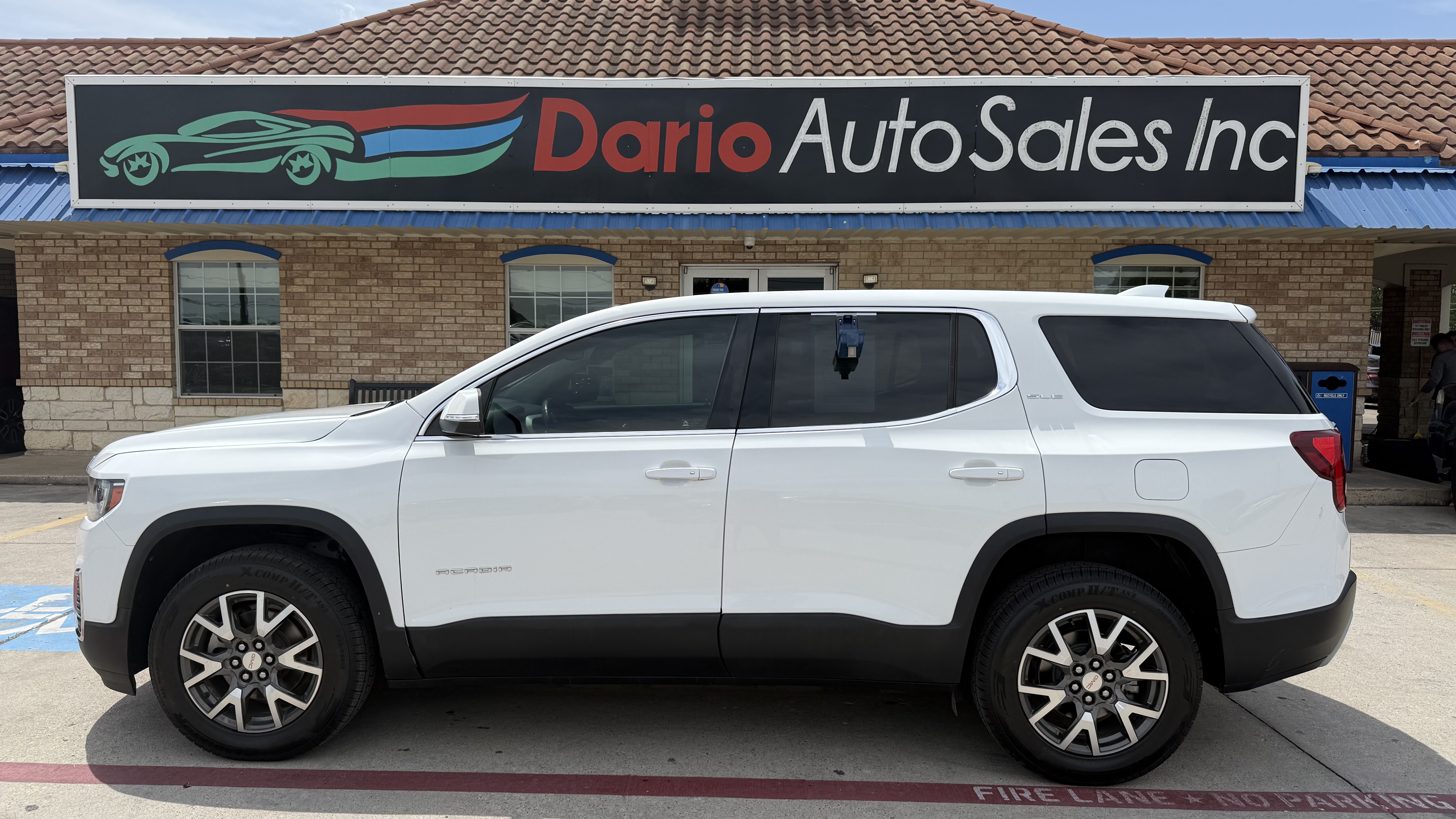 2020 GMC ACADIA-V6 Wagon 4D Denali 2WD - Image 2