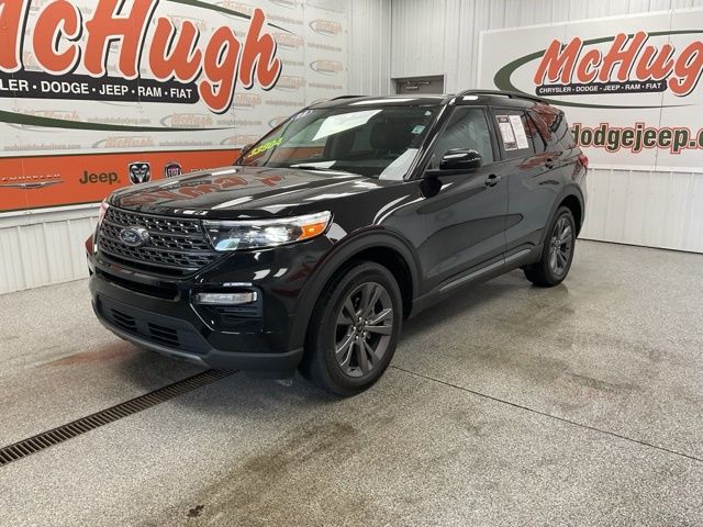 2023 Ford Explorer Utility 4D XLT 4WD - Image 1