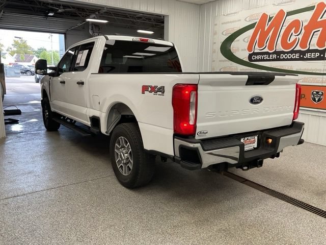 2025 Ford F-250 Super Duty XLT - Image 11