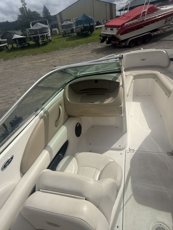 2003 Chaparral 210SS - Image 8