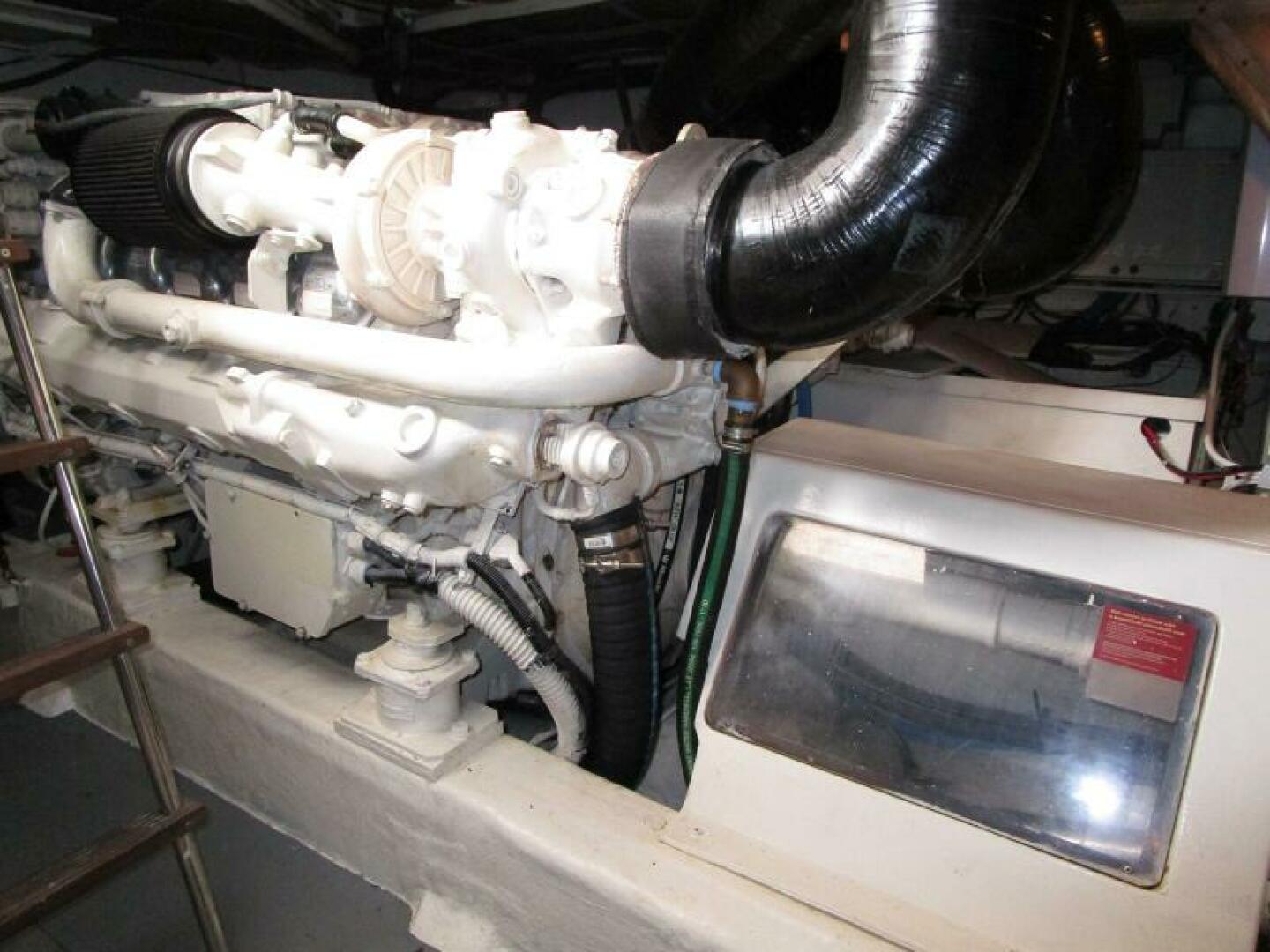 2003 Ferretti Yachts 590 Motor Yacht - Image 49