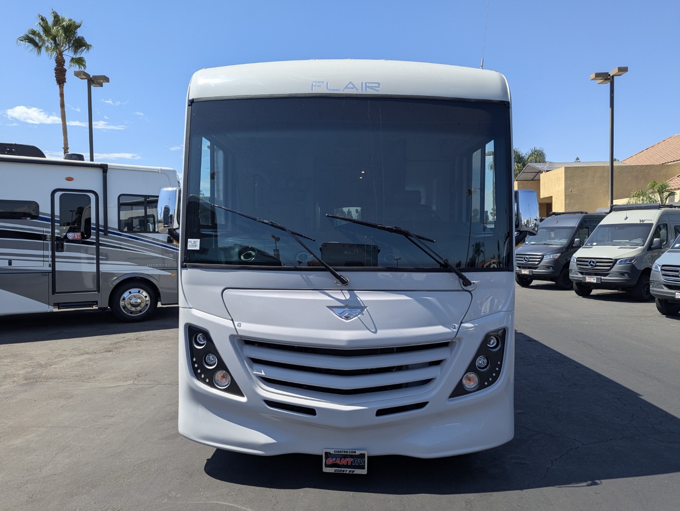 2026 Fleetwood Flair 28A - Image 2