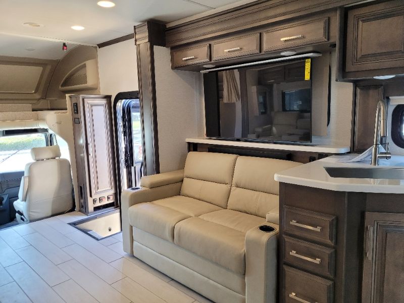 2026 Entegra Coach Accolade XL 37M - Image 29