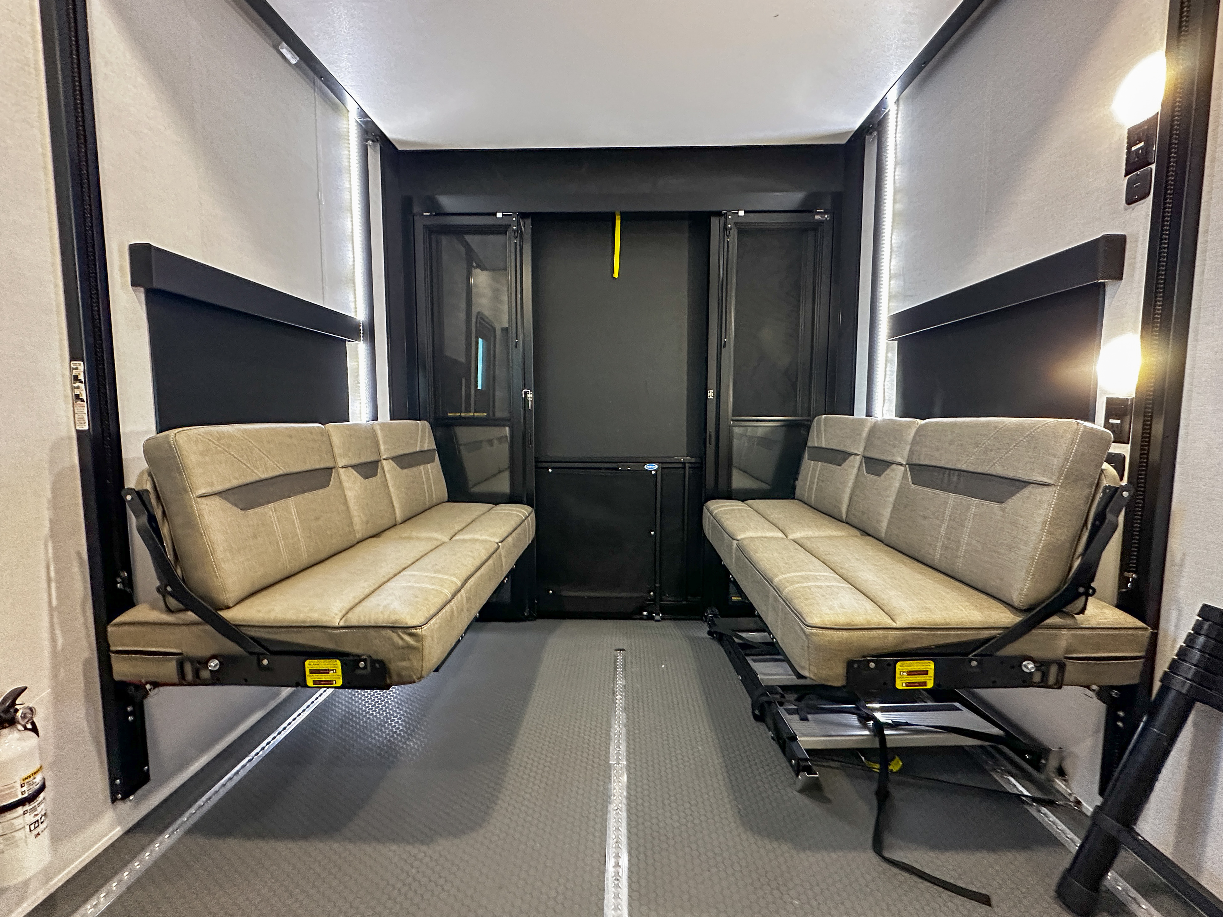 2026 Alliance RV Valor 40V13 - Image 18