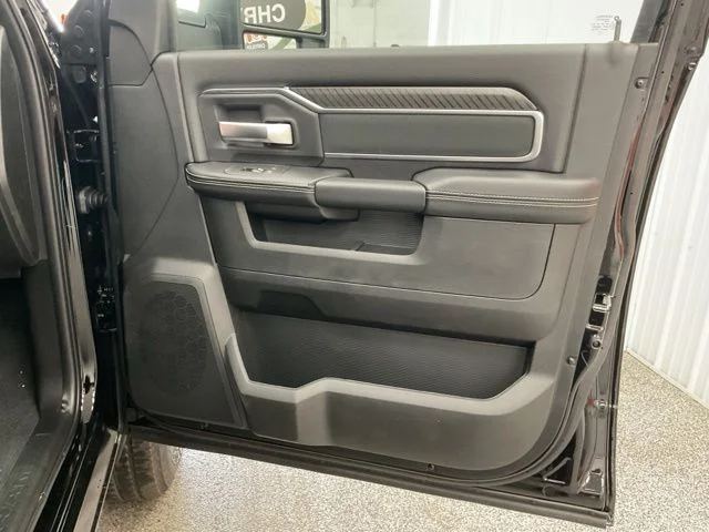 2026 Ram 2500 Big Horn 4x4 Crew Cab 6'4" Box - Image 37