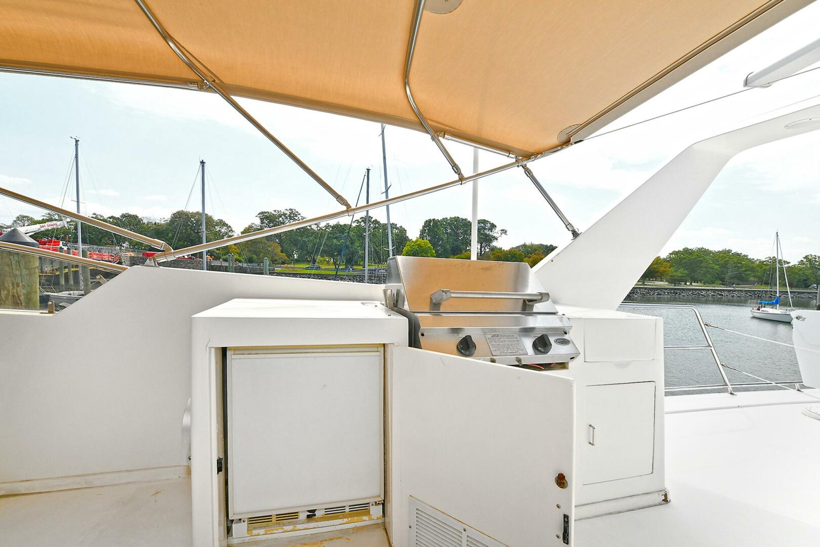 2002 Grand Alaskan Flushdeck - Image 49