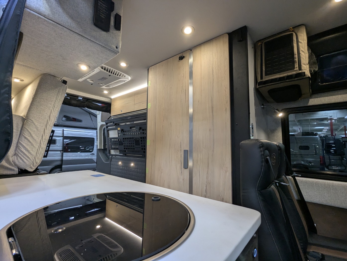 2026 Storyteller Overland CLASSIC MODE XO - Image 14
