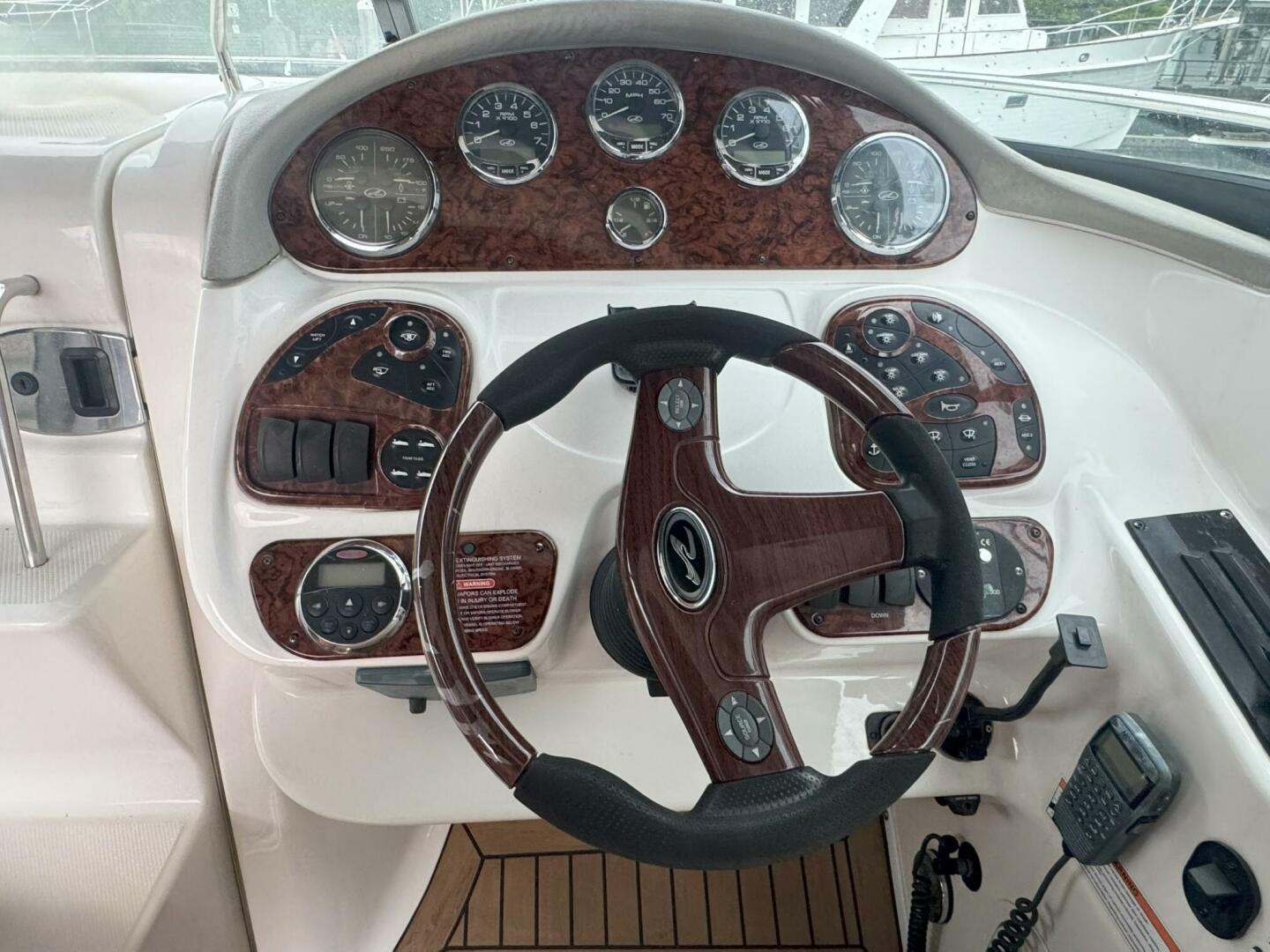 2007 Sea Ray 29SLX with cuddy cabin - Image 16
